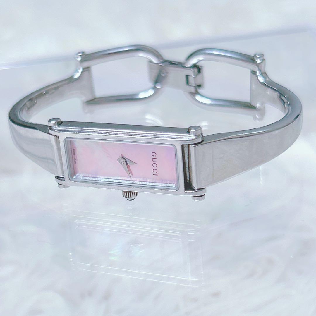 新品電池✨美品　GUCCI ブレスウォッチ　バングル　ピンクシェル　1500L