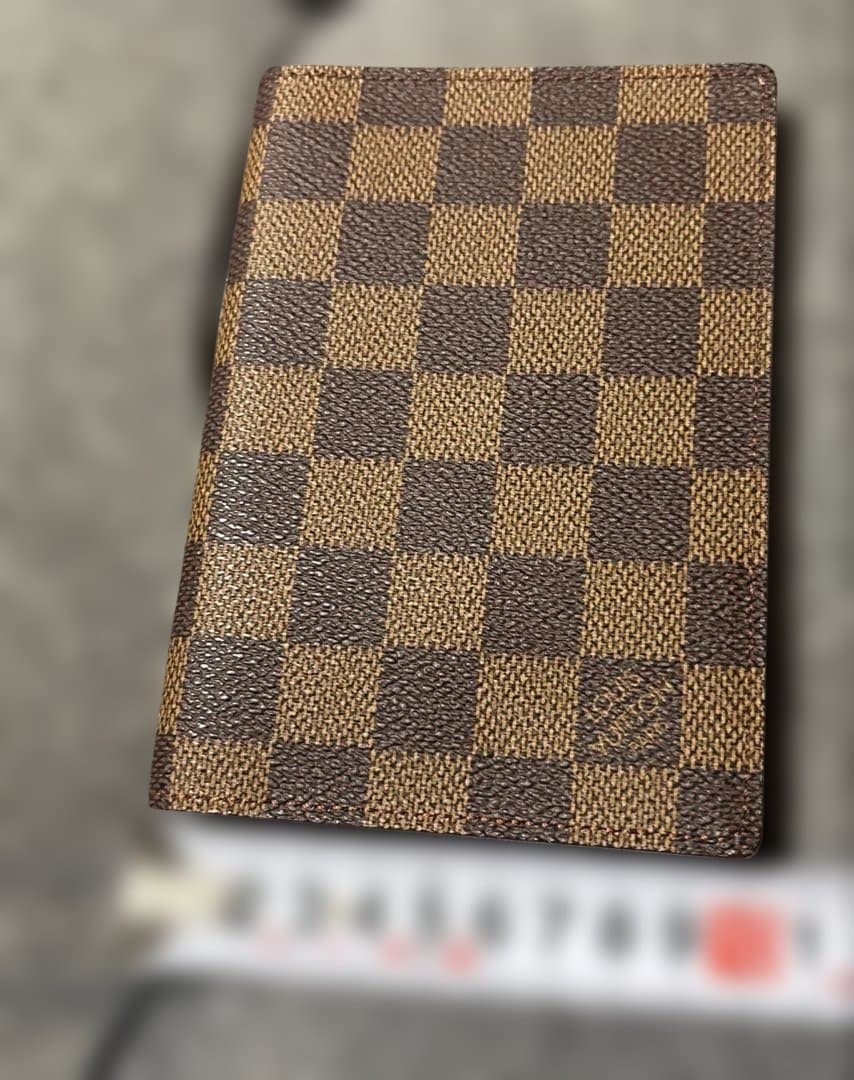 パスポートケースLOUIS VUITTONダミエ