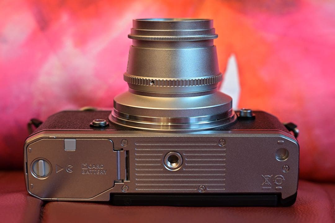 Nikon zfc シルバー 別売ttartisan ミラーレス一眼