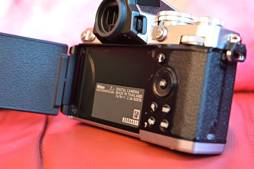 Nikon zfc シルバー 別売ttartisan ミラーレス一眼