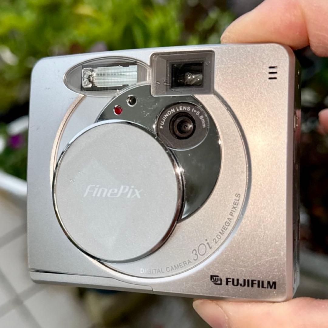 ☆動作OK FinePix 30i 乾電池式 スマートメディア付き 難あり