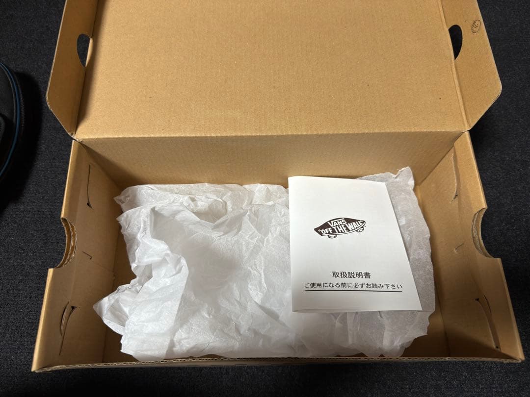 RollerMagazine×VansAuthentic ANTI-NORMAL