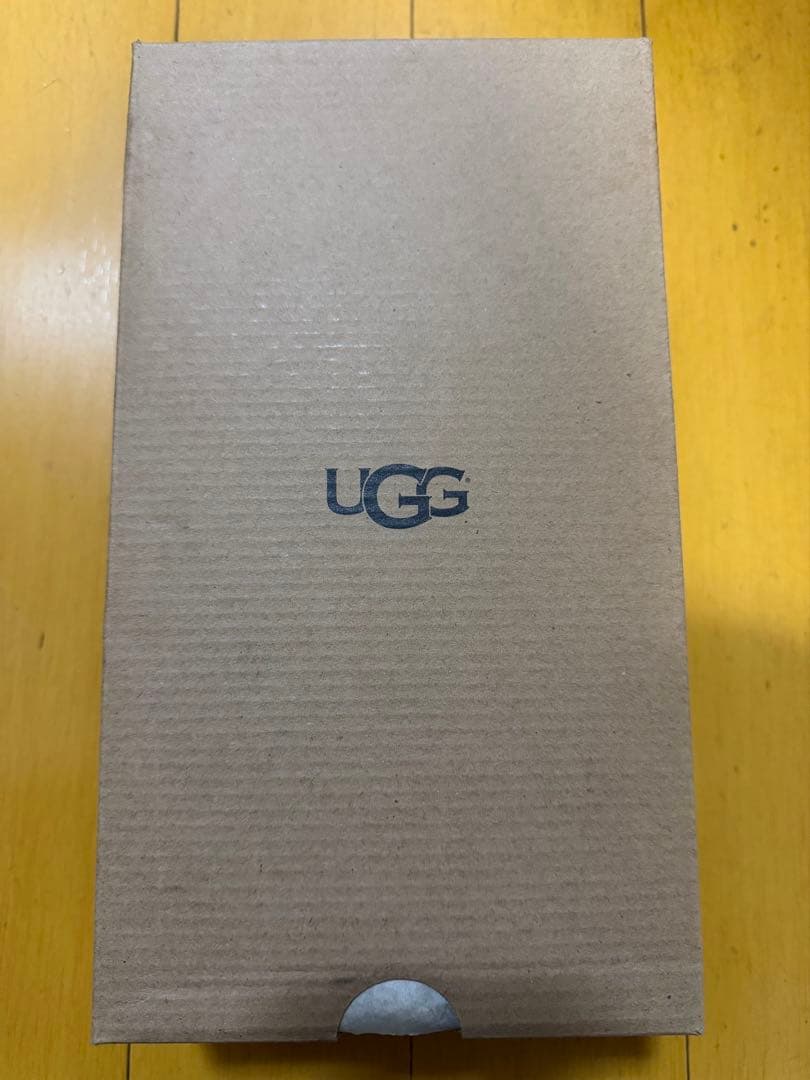 【新品未使用】UGG リボン付きモカシン チェスナット 23㎝