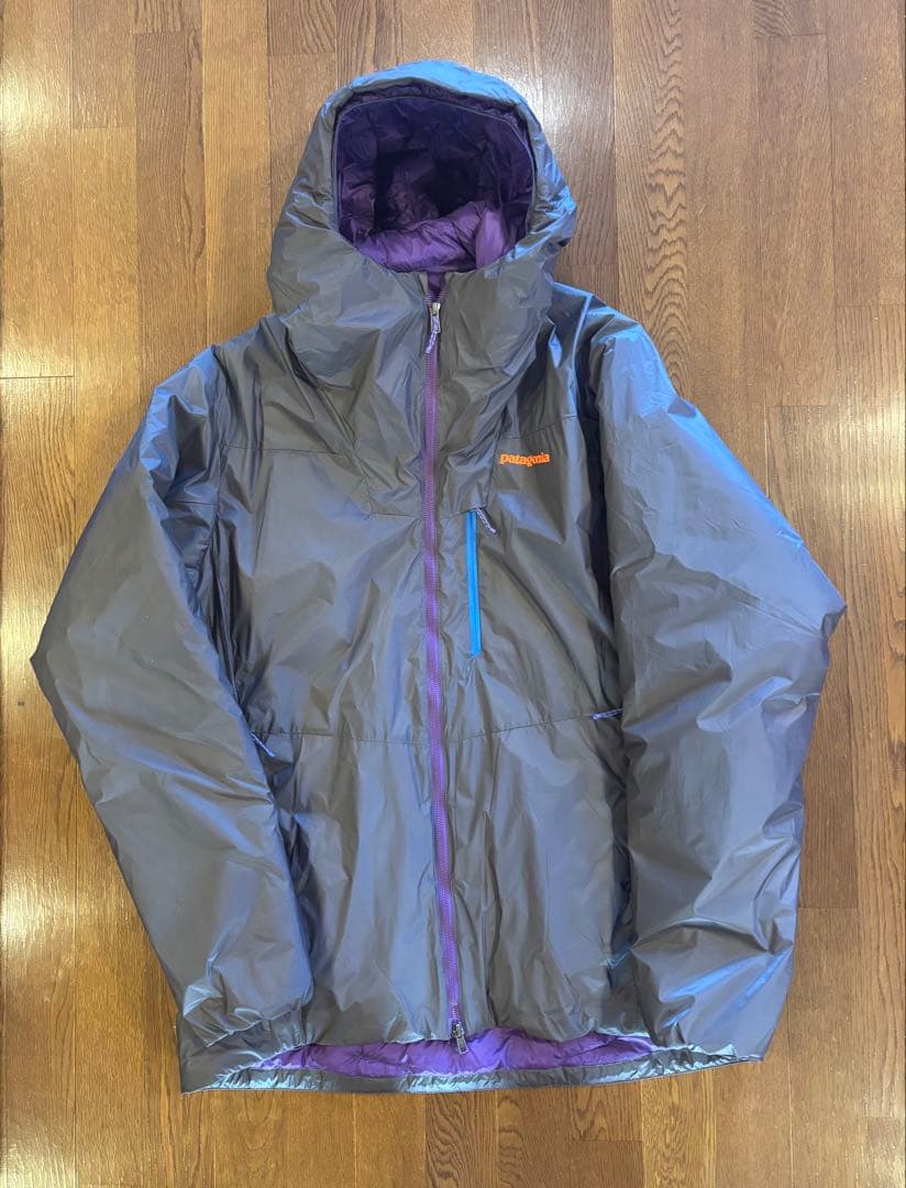 パタゴニア　ダスライトフーディ　新品未使用　L