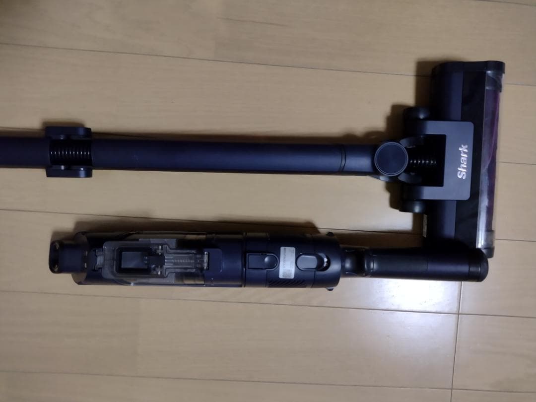 シャーク★コードレスクリーナー★LC551JBK★バッテリー新品と同等★