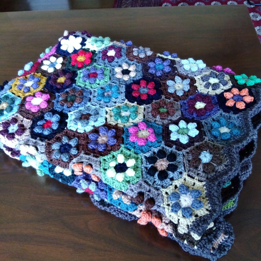 モチーフ編みブランケット　マルチカバー