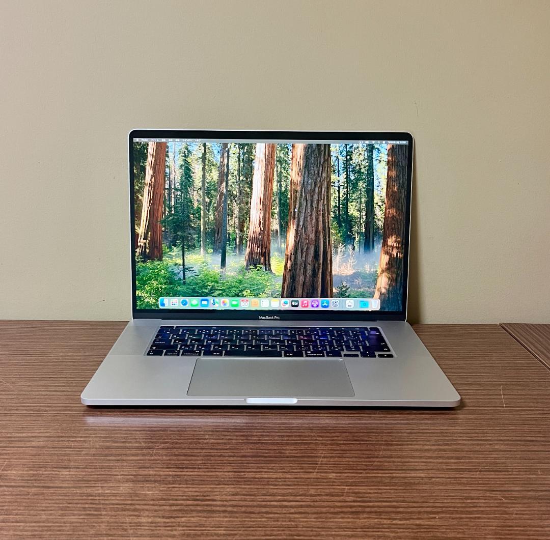 高性能・大画面 MacBook Pro 2019 - i7、32GB、512GB