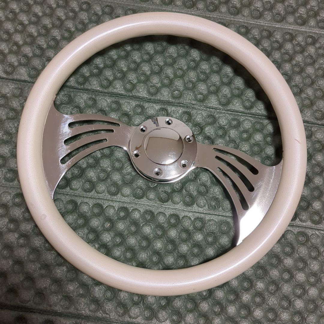 ジャニス　ステアリング 　ビレットホーンボタン付き　ホワイト　ウィング