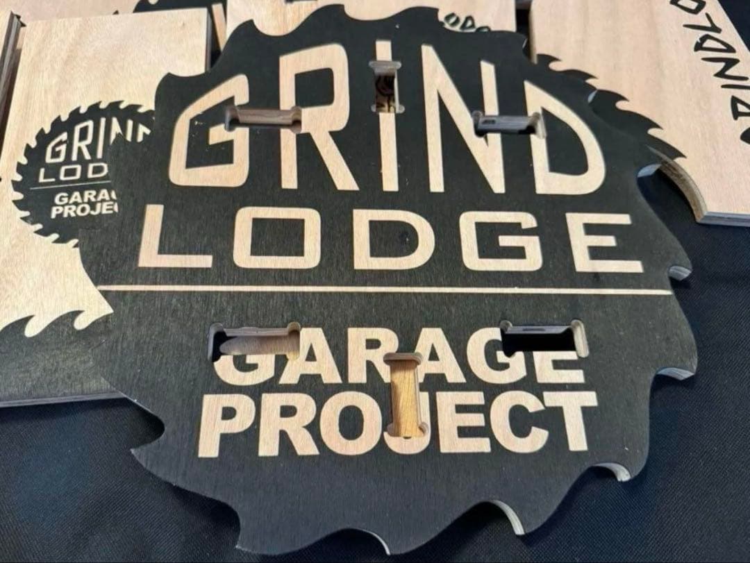 GRINDLODGE スツール グラインドロッジ　ソースツールのフクロ付き