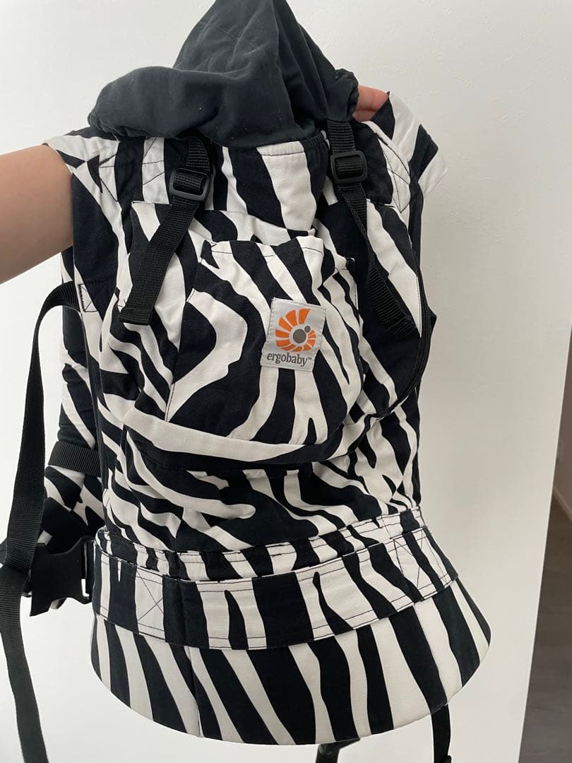 ergobaby ゼブラ柄 抱っこ紐