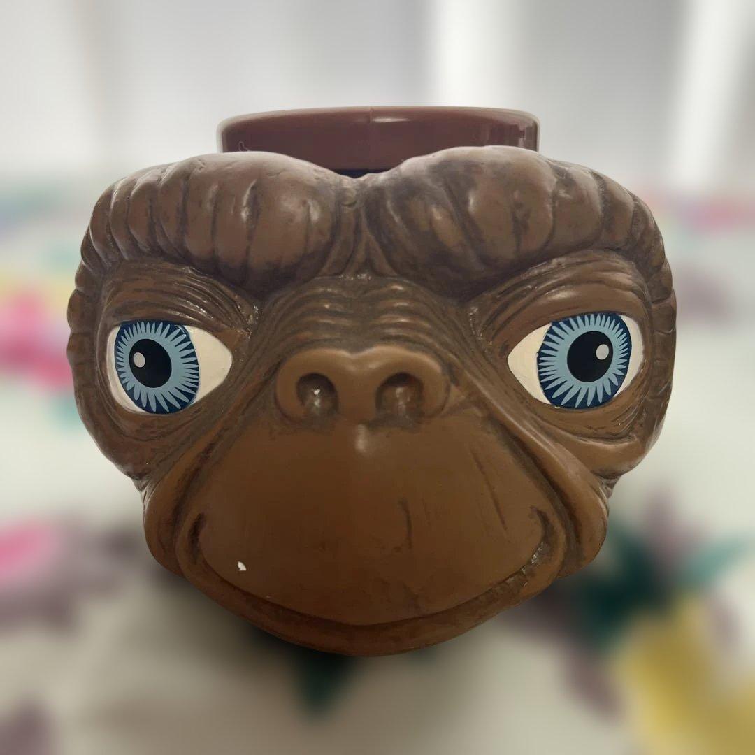 ★ビンテージ級★USJマグカップ 恐竜 E.T. ジョーズの形ペンケースとしても