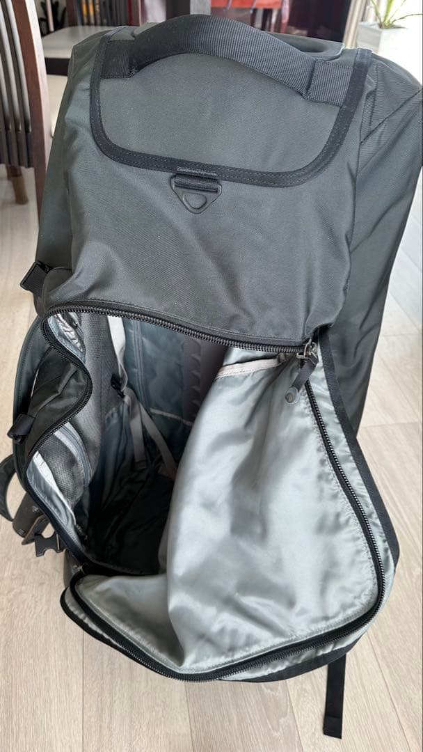 mont-bell モンベル ウィーリーダッフル 80 3way キャリー