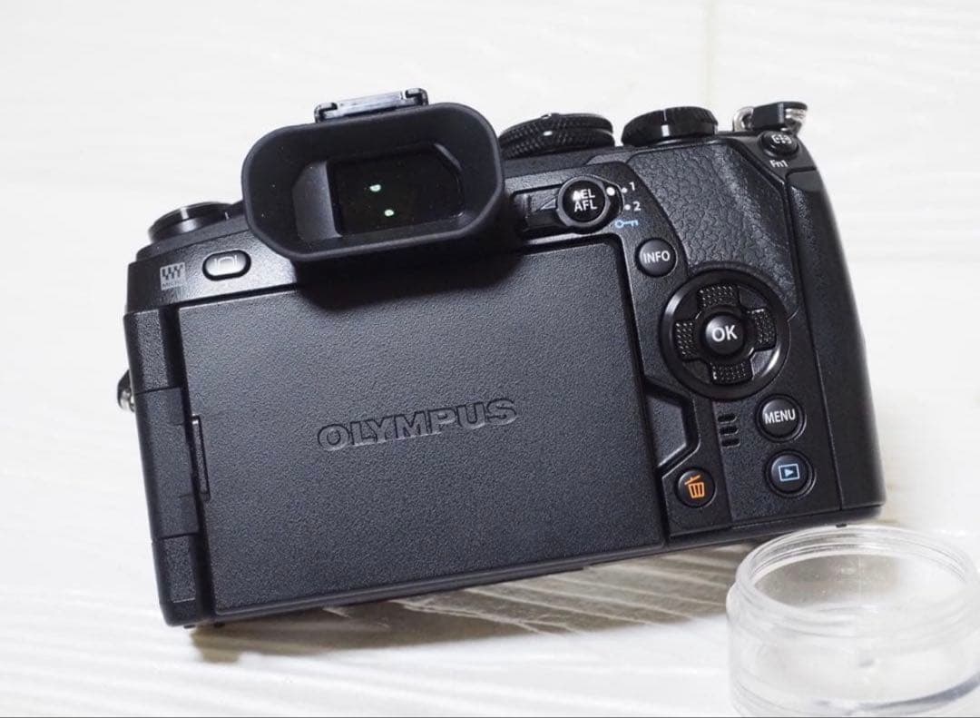 新品級 シャッター数410回 OLYMPUS OM-D E-M1 MARK Ⅱ