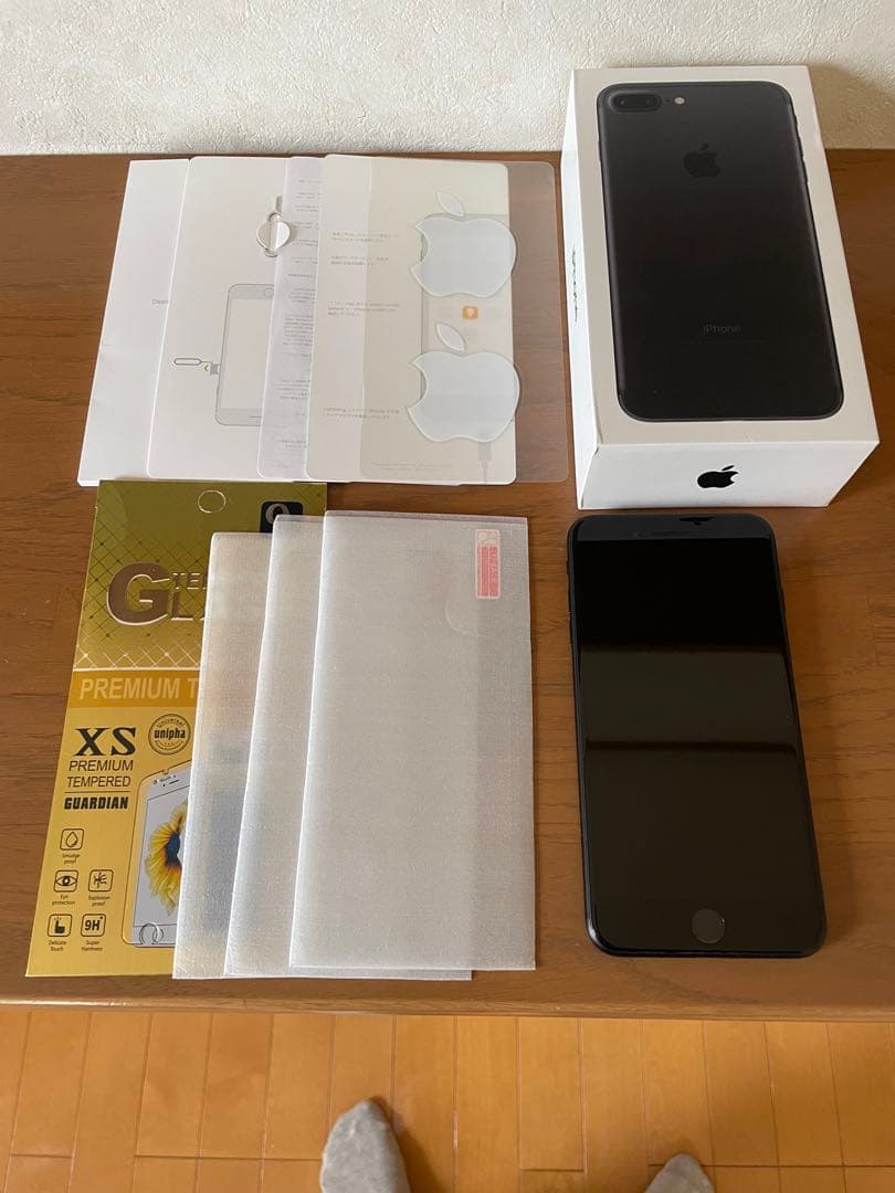 Apple iPhone7 Plus ブラック32GB SIMフリー