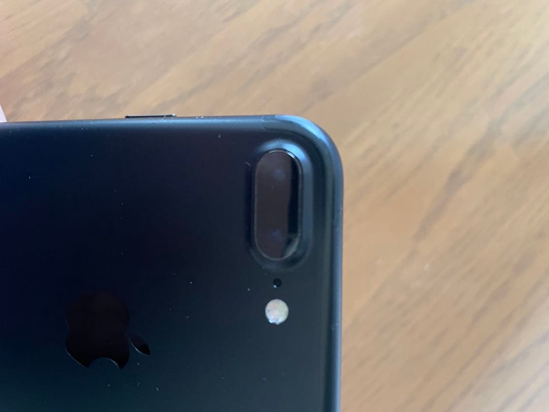 Apple iPhone7 Plus ブラック32GB SIMフリー