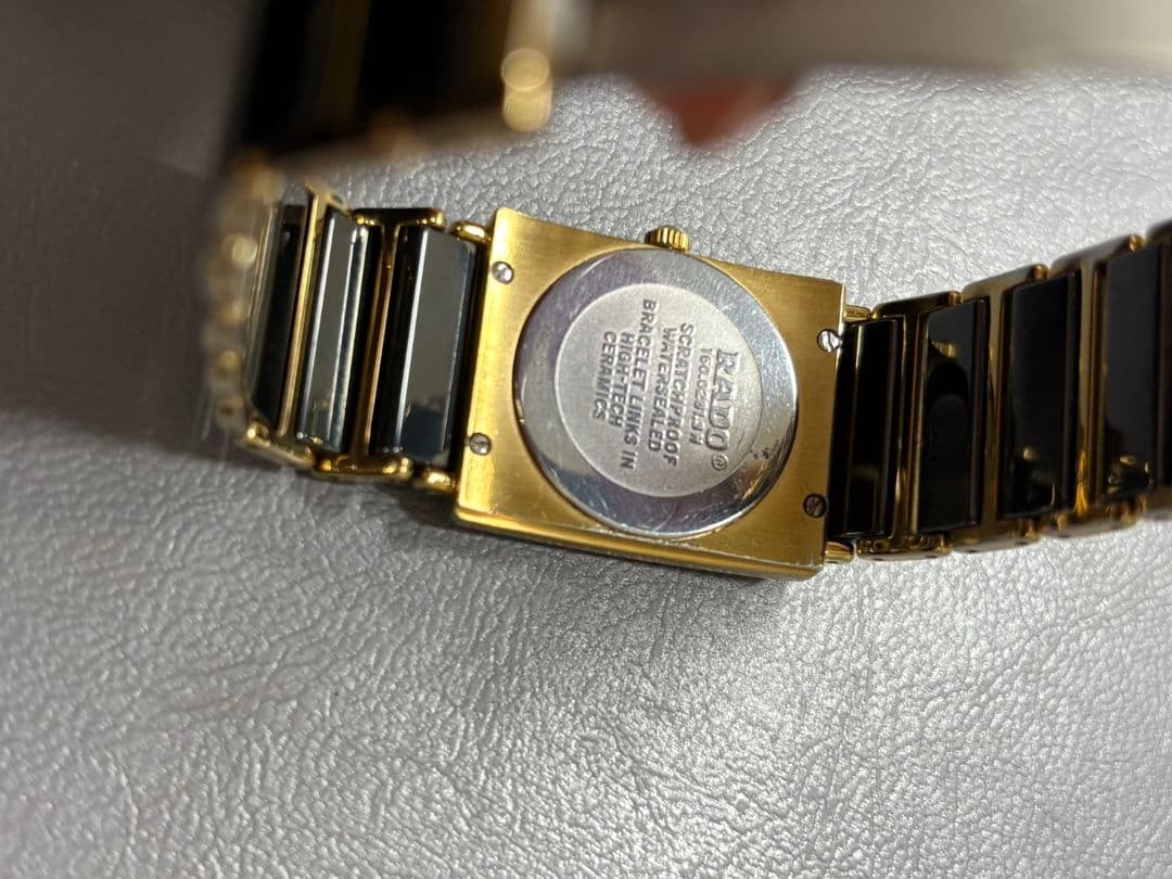 RADO jubilee クォーツ腕時計 黒金　ラドーダイヤ４P