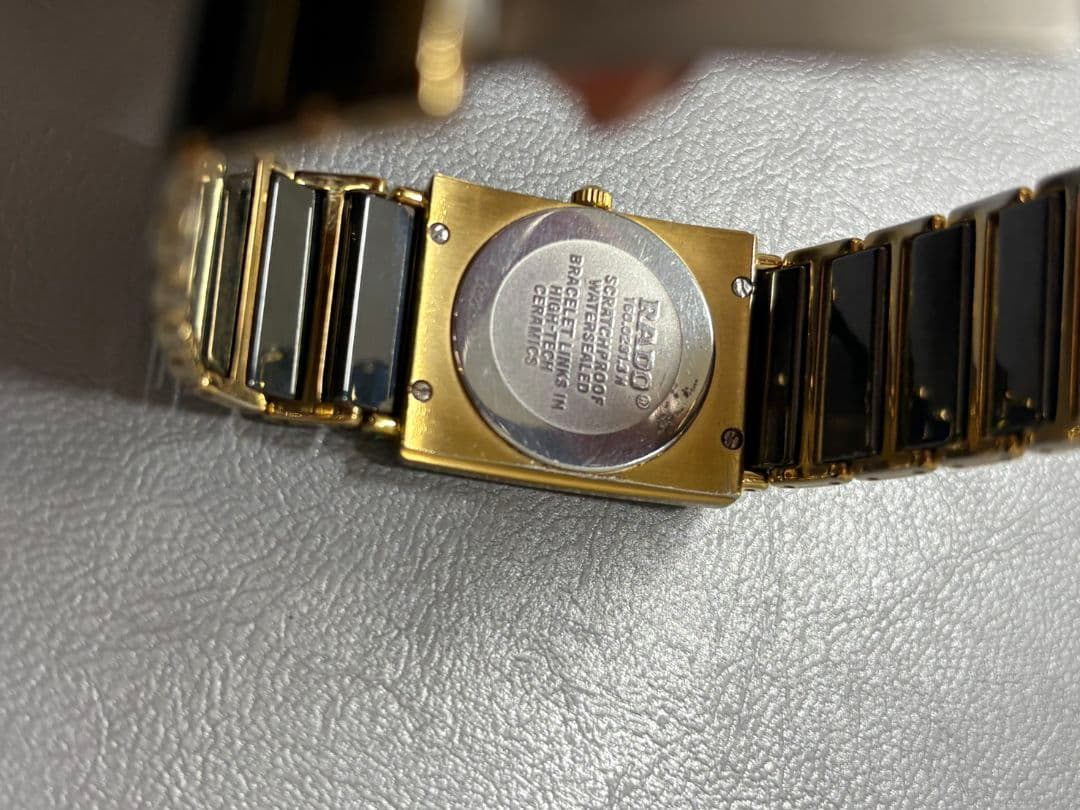 RADO jubilee クォーツ腕時計 黒金　ラドーダイヤ４P