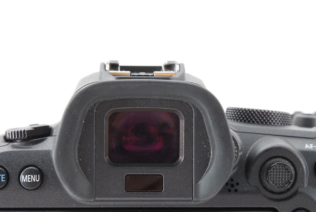 ☆付属品付き☆Canon EOS R6 キヤノン ミラーレス一眼 フルサイズ