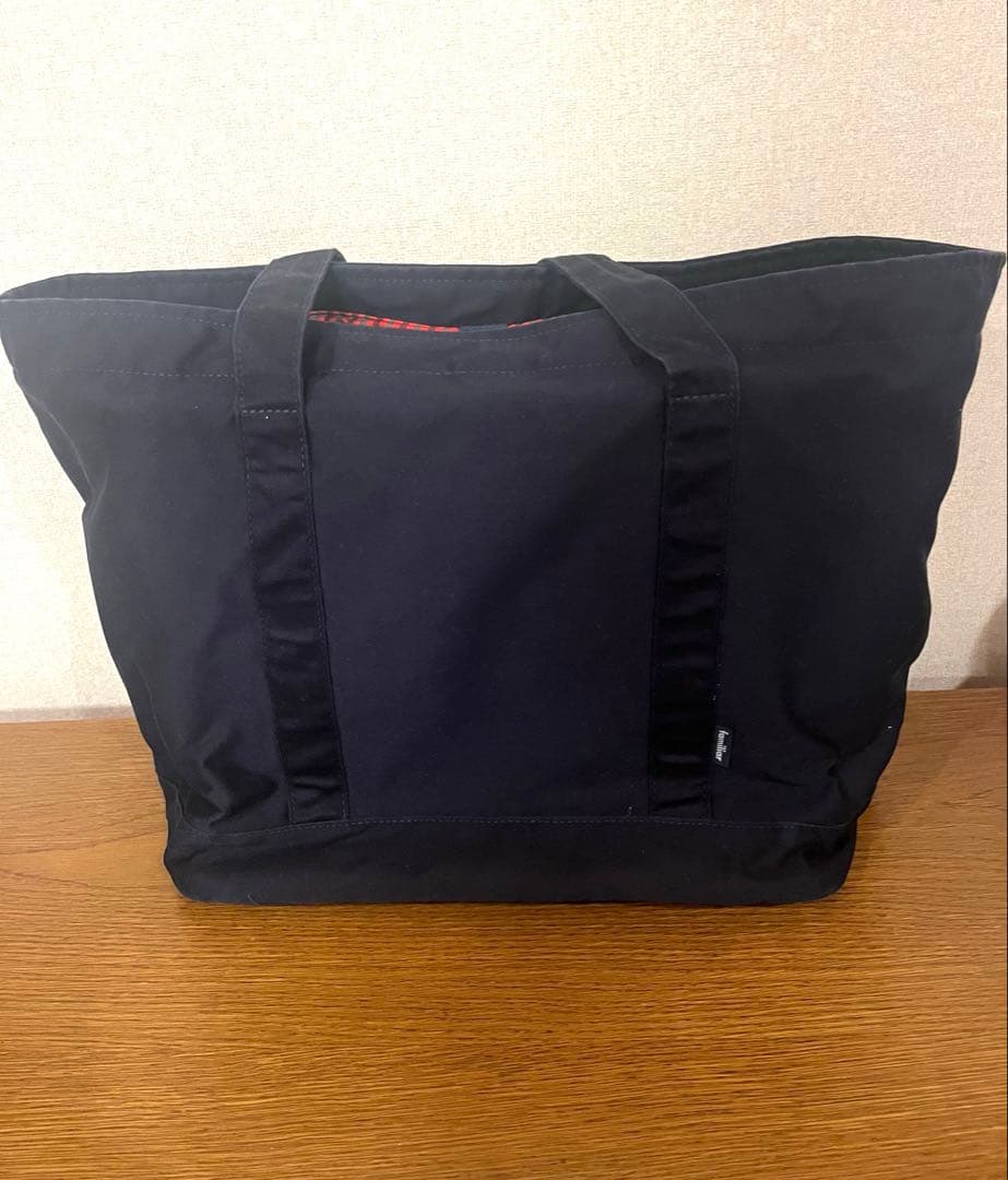 ファミリア(familiar) 黒 マザーズバッグ クマ刺繍付き