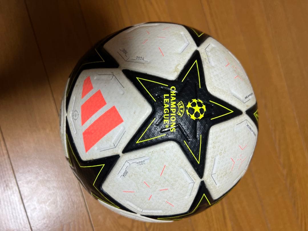 即決価格! チャンピオンズリーグ公式球　2024-2025