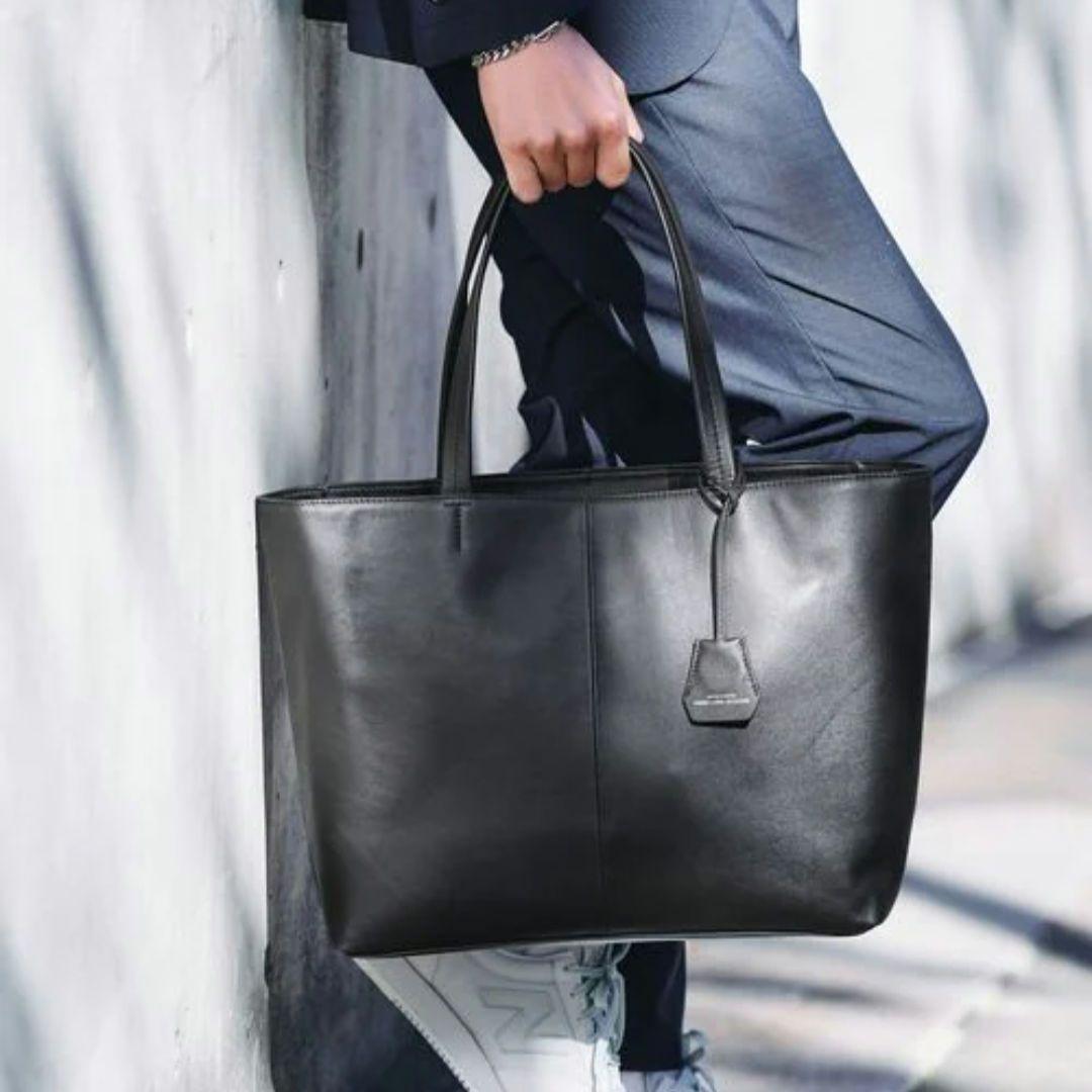 ユナイテッドアローズ　ブラック　レザートートバッグ