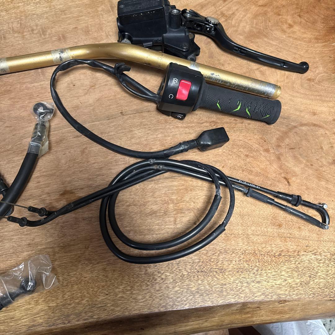 ZRX1200DAEG純正ゴールドハンドルバーセットオマケ付き