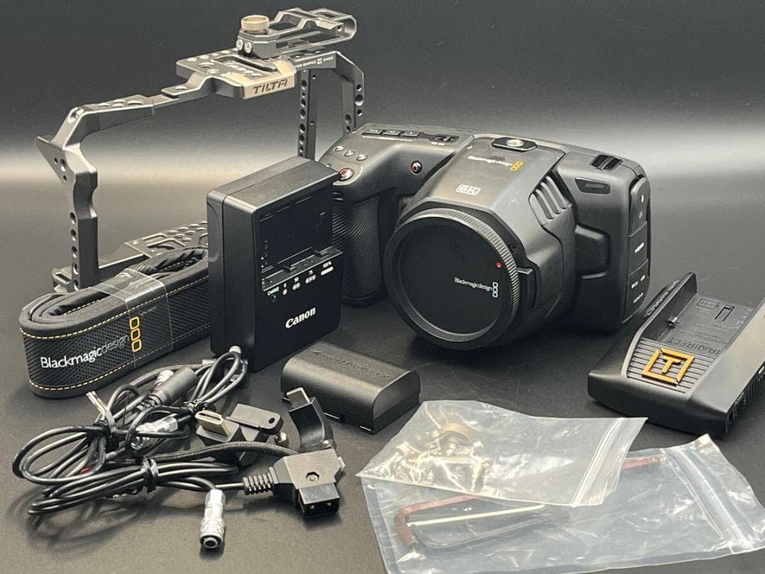 ビデオカメラ Blackmagic Pocket Cinema 6K Canon EF
