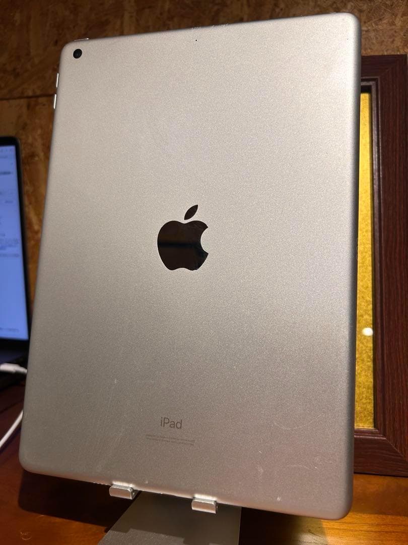 Apple iPad (第9世代) 64GB シルバー　最大容量100%