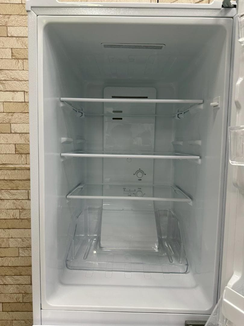 大阪送料無料★3か月保障付き★冷蔵庫★2023年★YRZ-F15J★OR-86