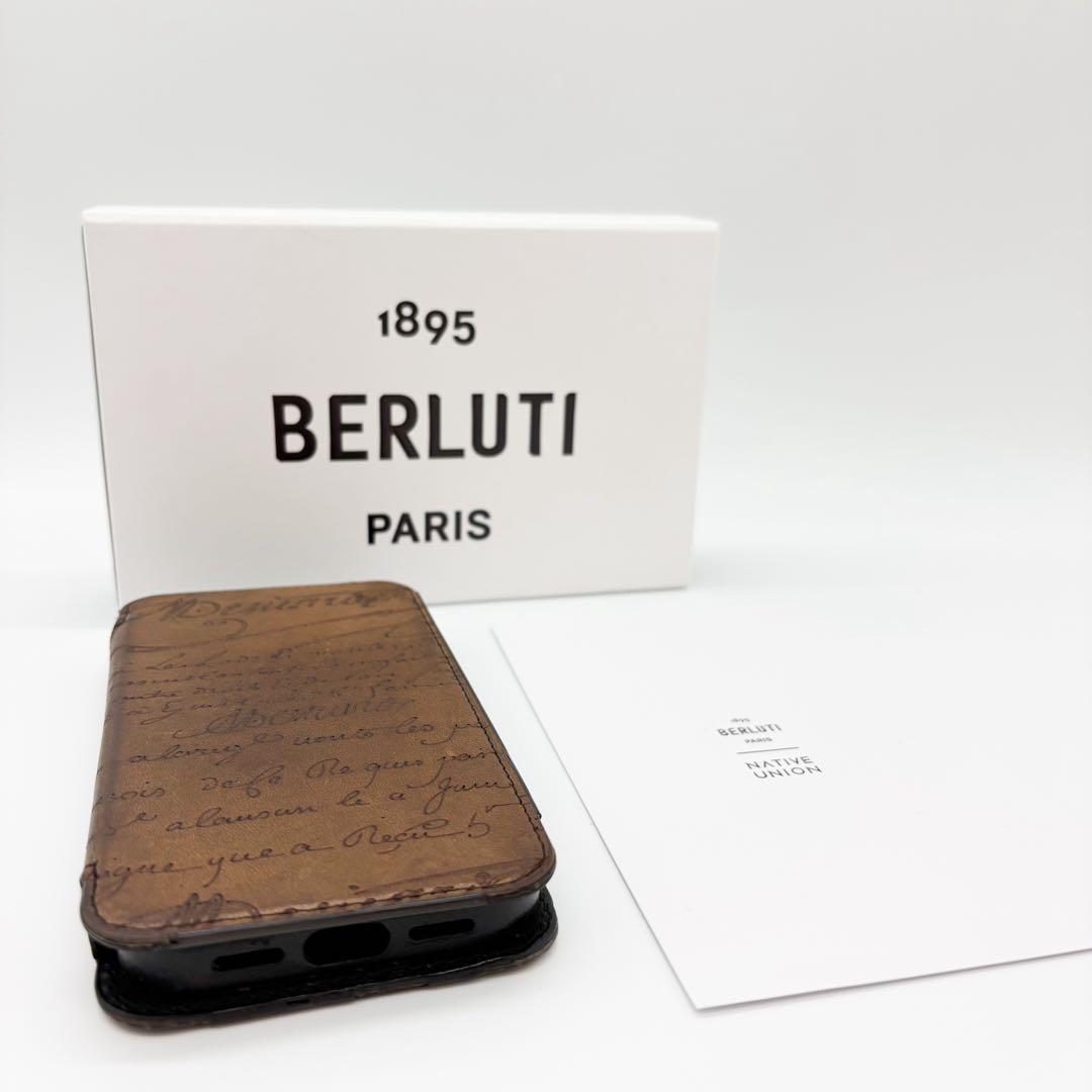 ベルルッティ iPhone15 Pro カリグラフィ スマホケース