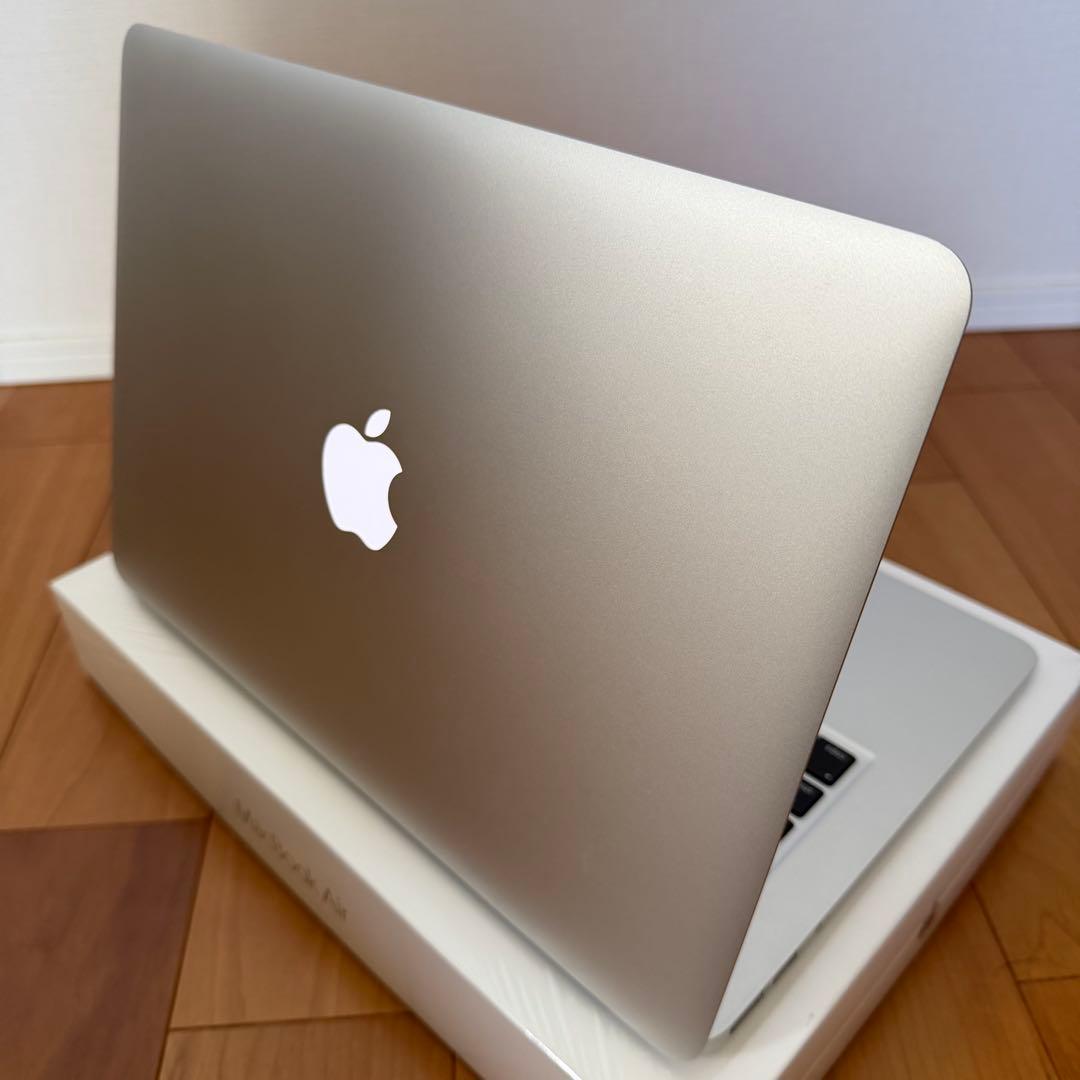 MacBook Air 13インチ(Early 2015) SSD256GB