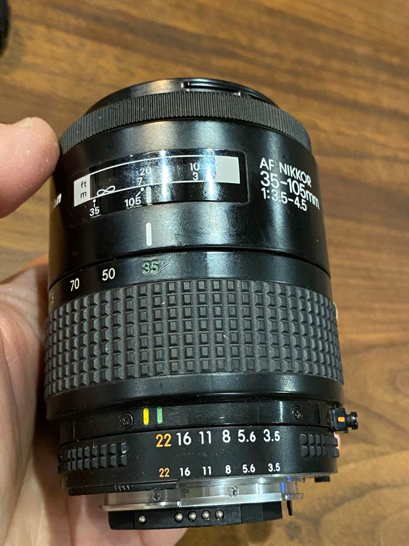 Nikon D100 デジタル一眼　動作品　35-105 マクロ付レンズ