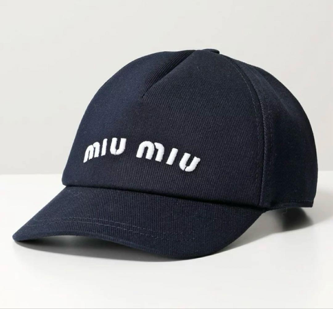 MIU MIU ベースボールキャップ