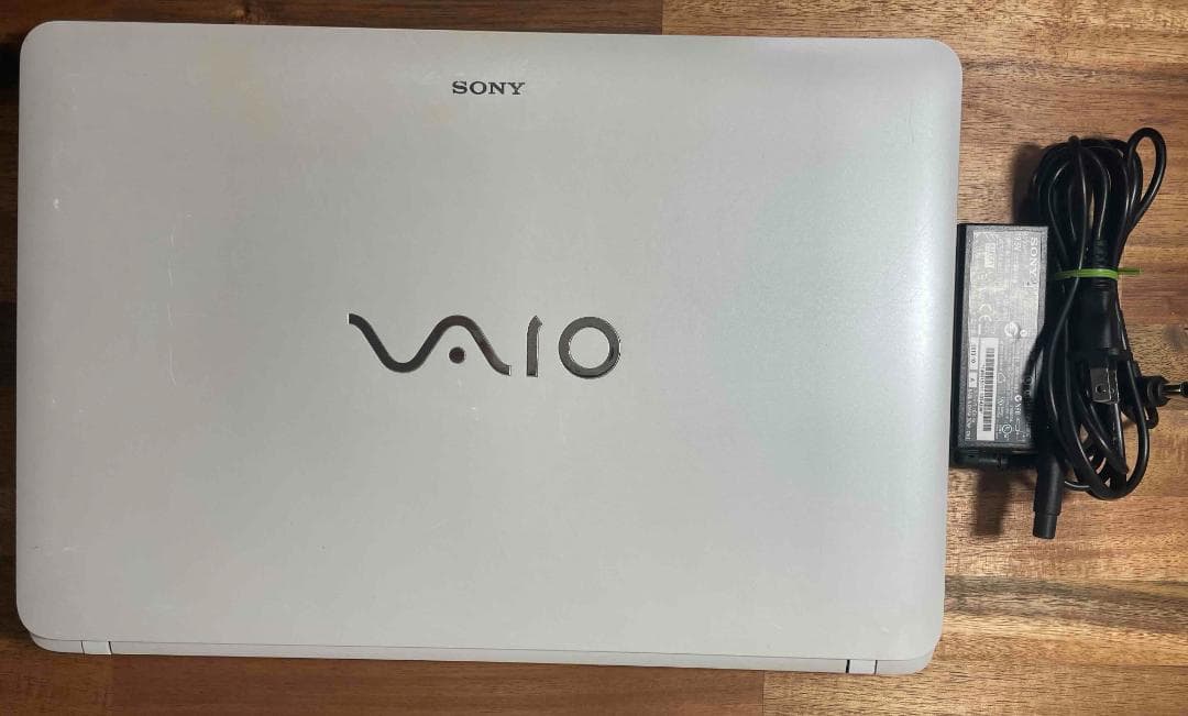Win11搭載 SONY VAIO メモリ8GB新品SSD240GB 外装難あり