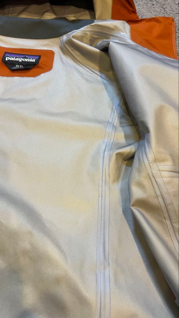 パタゴニア　GORETEX メンズ　スノーウエアー　XS 超美品