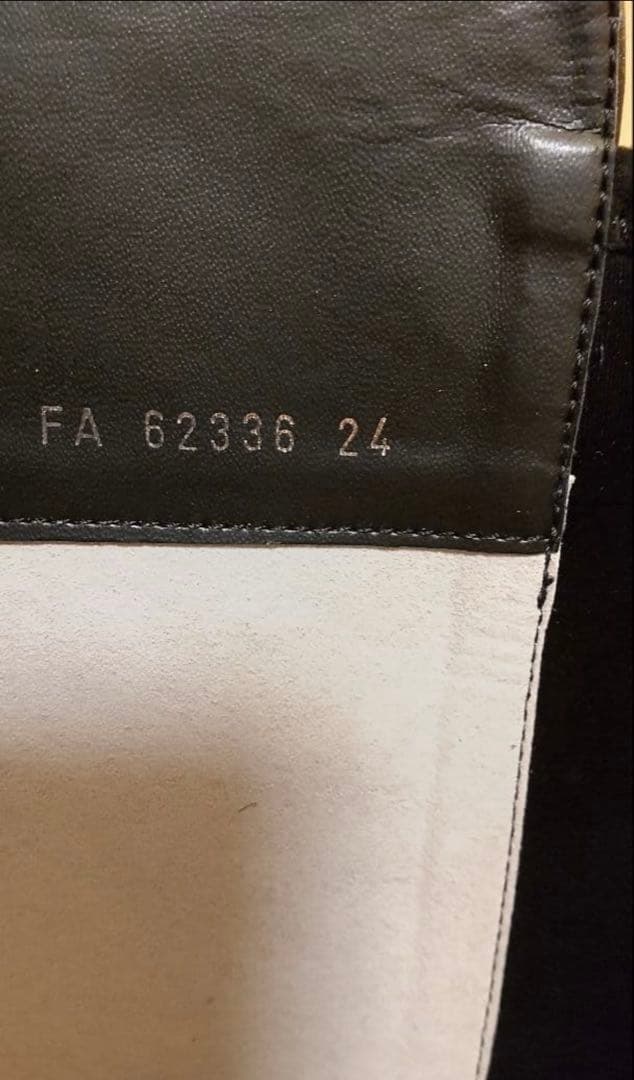 ダイアナ ニーハイブーツ