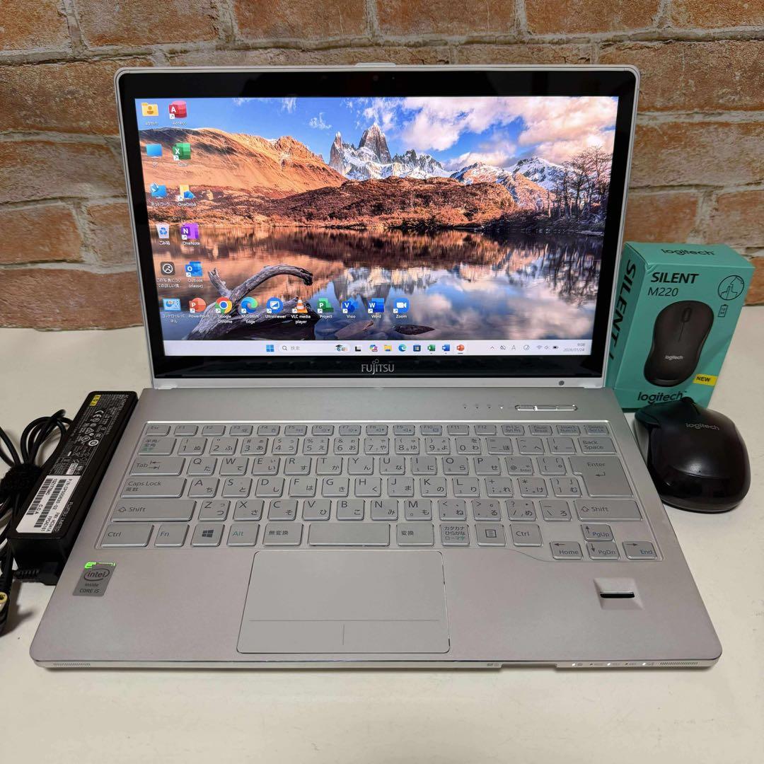 富士通タッチノートPC Core i5 SSDサクサク起動　Windows 11