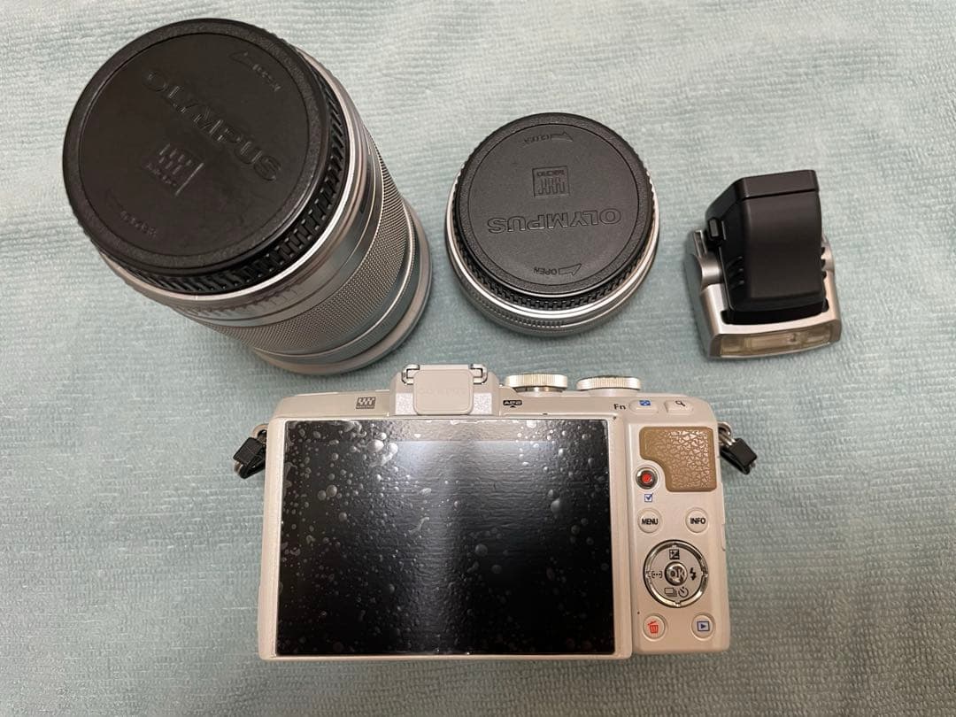 OLYMPUS PEN Lite E-PL7ダブルズームレンズキット