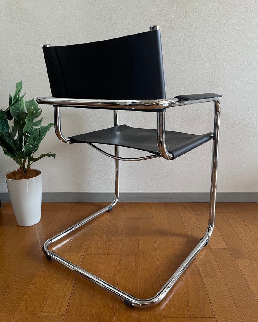 マルト・スタム　アームチェア　2脚カンティレバー　本革　リプロダクト　バウハウス