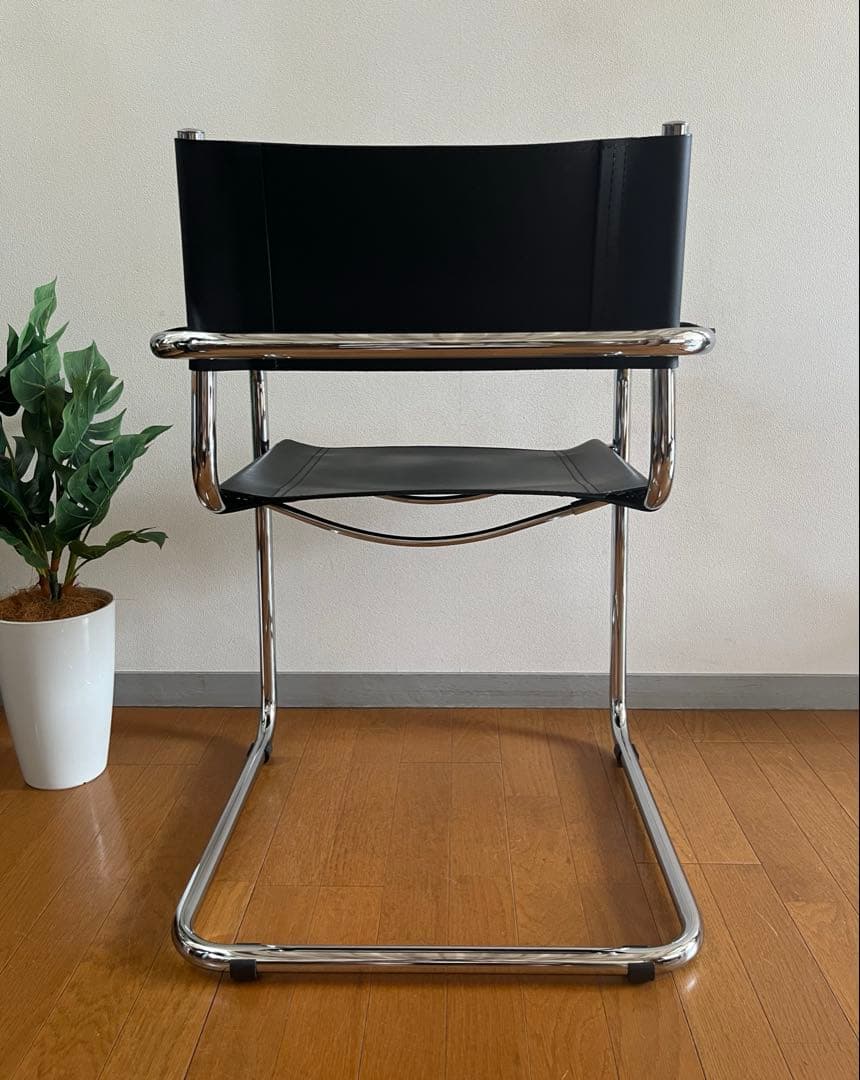 マルト・スタム　アームチェア　2脚カンティレバー　本革　リプロダクト　バウハウス