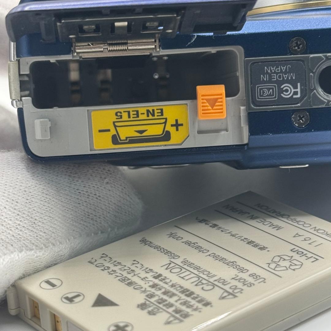 ★美品★ Nikon COOLPIX 5200 ブルー コンデジ ニコン 箱付