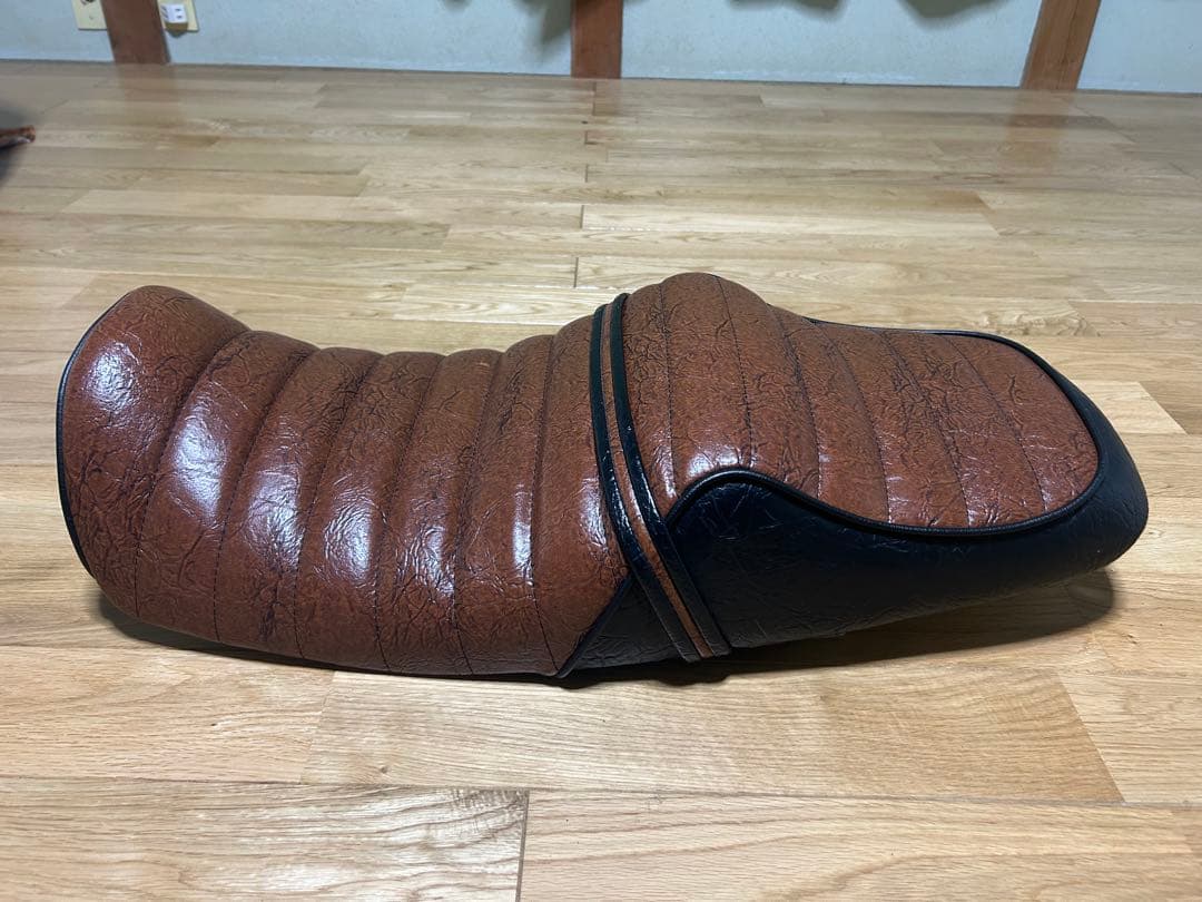 さとcb400sf nc39 nc42 タックロールシート　茶　ツートン