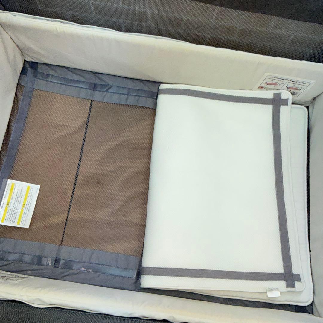 アップリカ　ココネルエアープラス　ベビーベッド　サークル