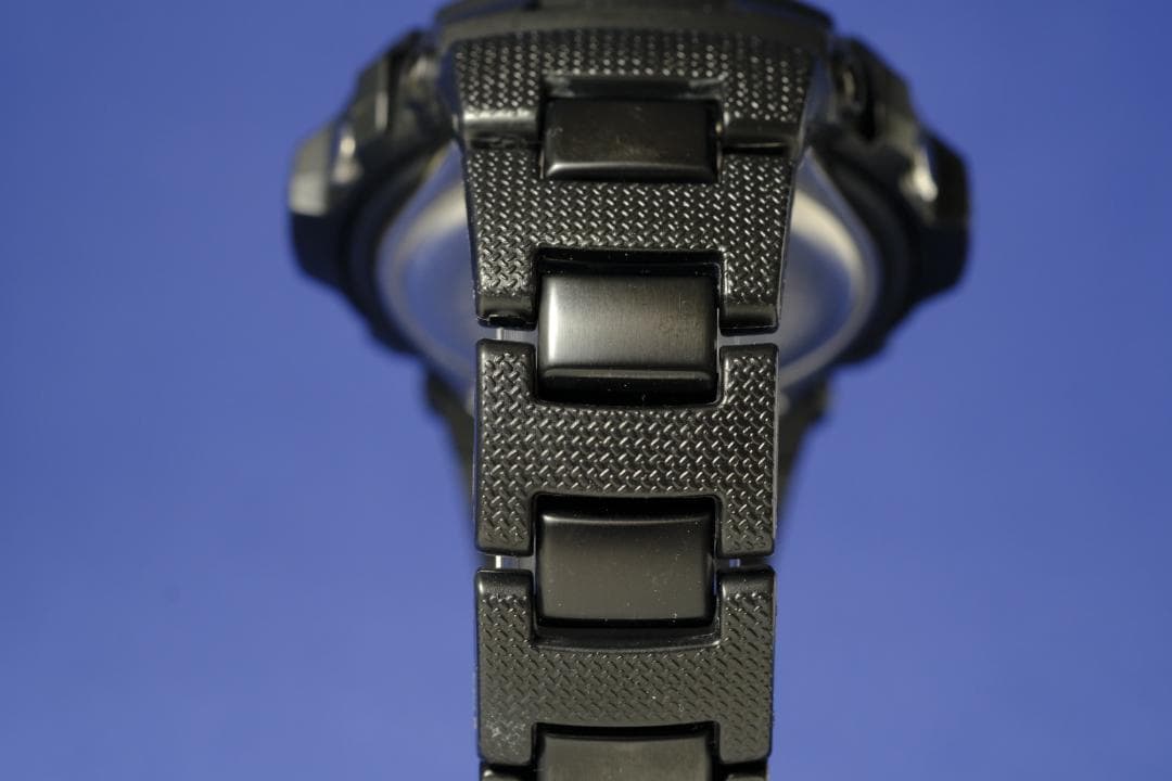 【良品】G-SHOCK AWG-M100SBC 電波ソーラー 黒系(206)