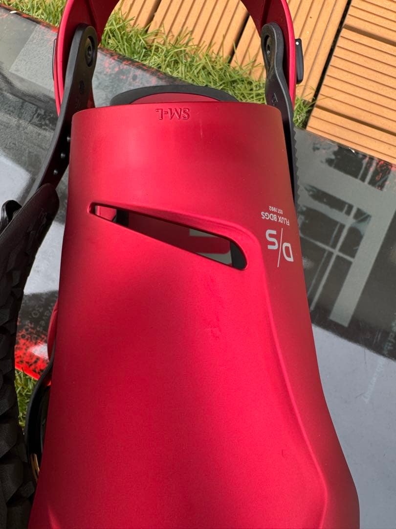 ク*ン様 FLUX スノーボードビンディング DS レッド