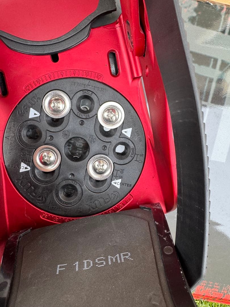 ク*ン様 FLUX スノーボードビンディング DS レッド