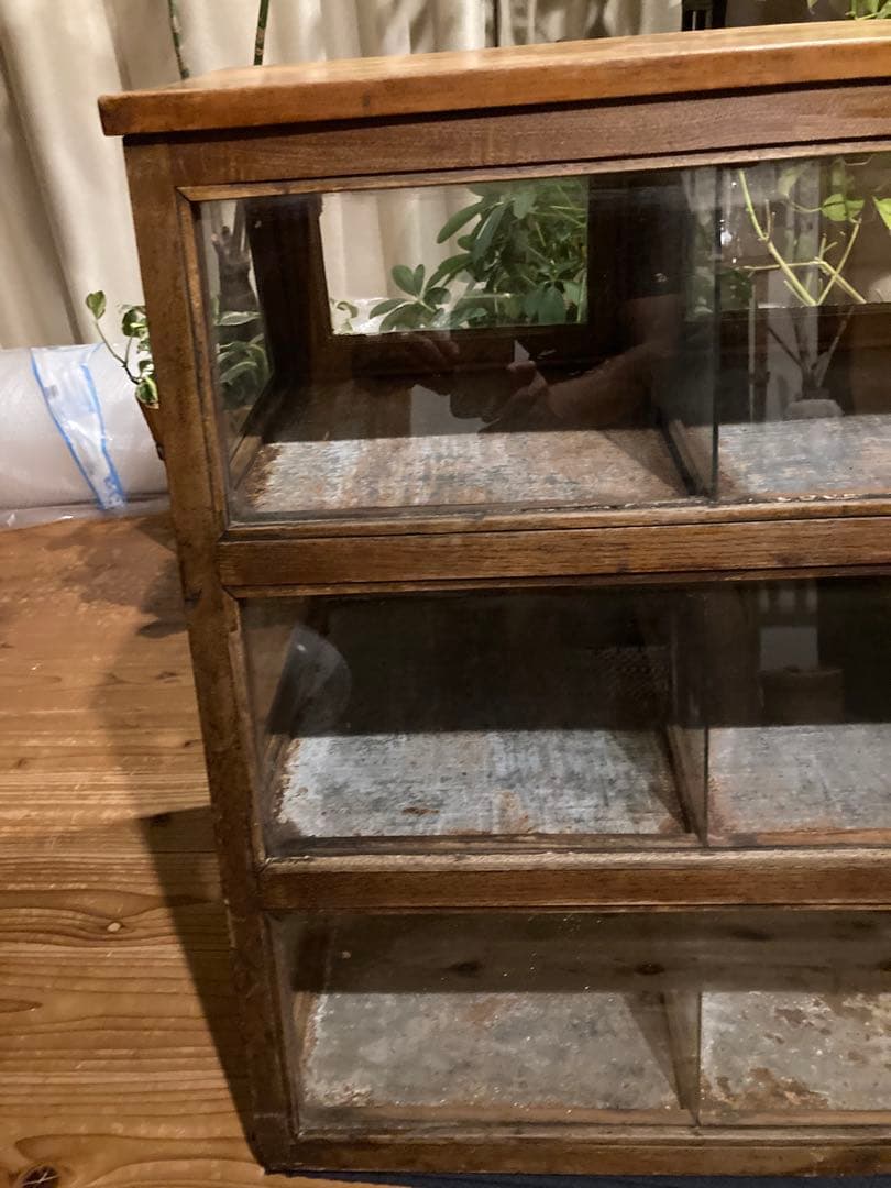 昭和レトロ　木製対面ガラスショーケース　背面開戸