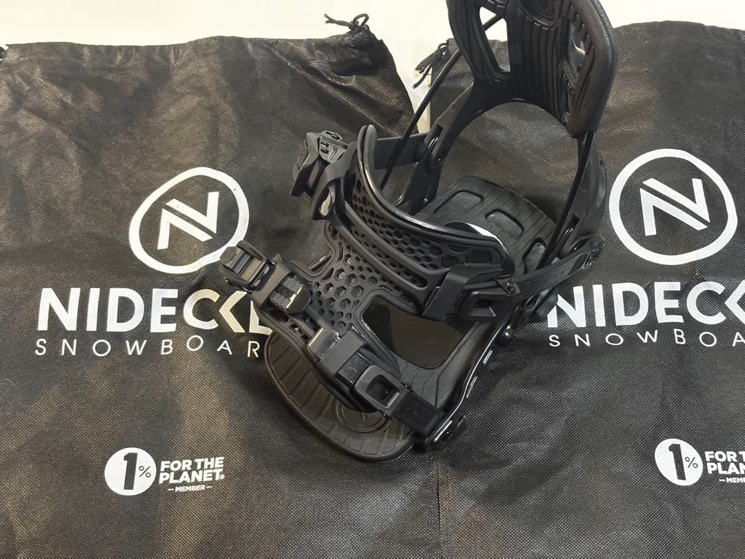 24-25 NIDECKER FLOW NX2 スノーボード　ビンディング　Ｍ