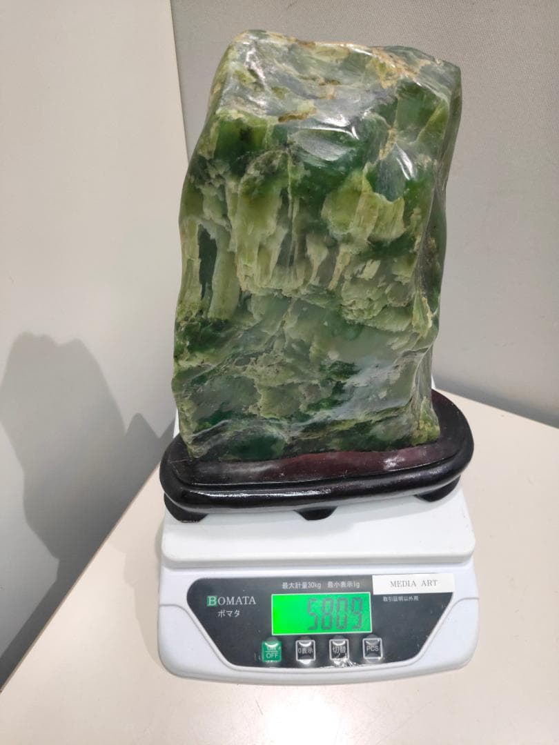 【鑑定書付き】天然翡翠ネフライト5.8kg☆観賞用石☆天然石☆コレクター放出