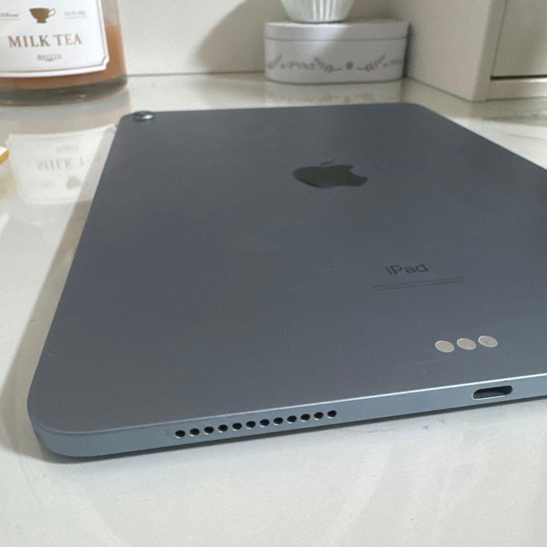 美品 Apple iPad Air 4 第4世代 64GB スカイブルー